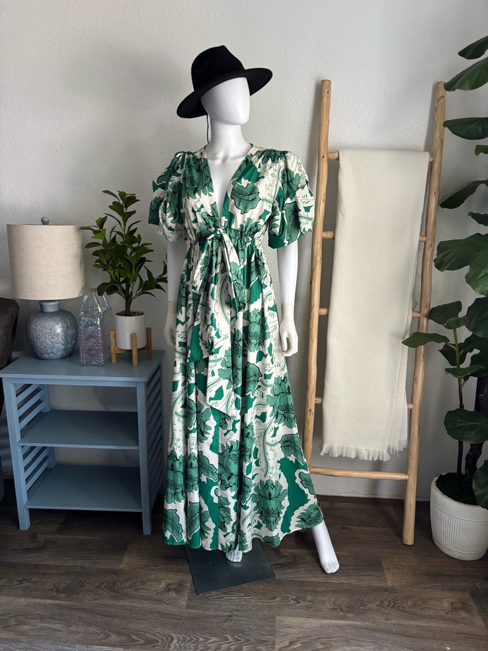 Green and White Floral Tie-Waist Maxi Dress